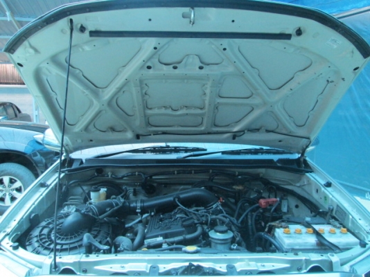 vigo 2.7G AT 4WD Double Cab สีบรอนด์เงิน ปี2005