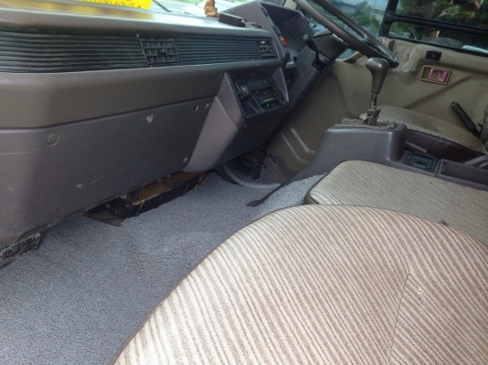 ขาย6ล้อดั๊ม บิวด์ใหม่เครื่องฟิตช่วงล่างแน่นๆสีสวยๆ MITSUBISHI FUSO FK  6D14 175HP แน่นฟิต ช่วงล่างคัสซีสวย ไม่ปะไม่ดาม กระบะดั๊มเหล็ก3.6ม.ดั๊ม6ตันยิงหน้า สภาพสวย หัวสวยไม่ผุภายในสวยแอร์เย็น พ.พาวเวอร์ ทริฟฟี่ ยาง8.25สวย6เส้น พร้อมใช้ พร้อมลุยงาน เอกสารครบ