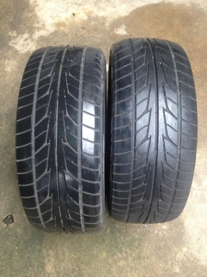 ขายยางNitto Nt555 235-50-18 ปี11  1คู่ถูกๆ 3200