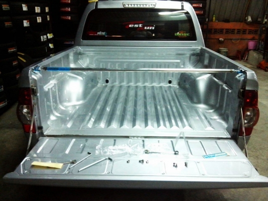 ขายและรับติดตั้งค้ำเสาC สเเตนเลส ค้ำในห้องโดยสารรถยนต์ข ใส่รถเก๋งรถกระบะและรถทุกรุ่น งาน noname racing bar