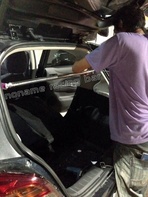 ขายและรับติดตั้งค้ำเสาC สเเตนเลส ค้ำในห้องโดยสารรถยนต์ข ใส่รถเก๋งรถกระบะและรถทุกรุ่น งาน noname racing bar