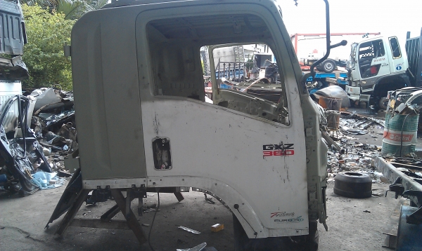 ขายรถหัวลากISUZU 360แรง จดทะเบียนปี55