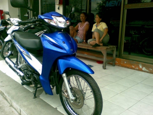 ขายถูก New Wave 110 i รุ่นใหม่ล่าสุด ปี 2555 สีน้ำเงิน ขาว