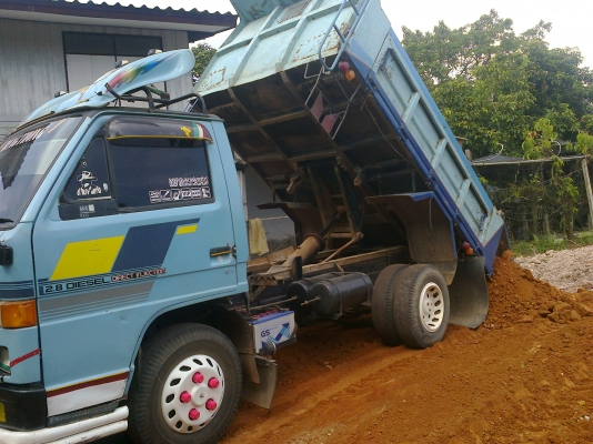 ขายรถดั้มพ์NKR