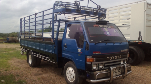 รถสวยสภาพเดิม ราคาถูก