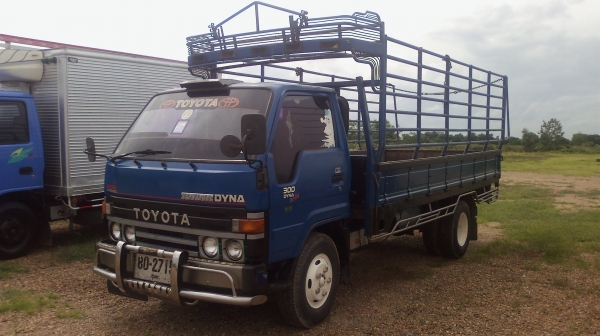 รถสวยสภาพเดิม ราคาถูก รถสวยสภาพเดิม ราคาถูก