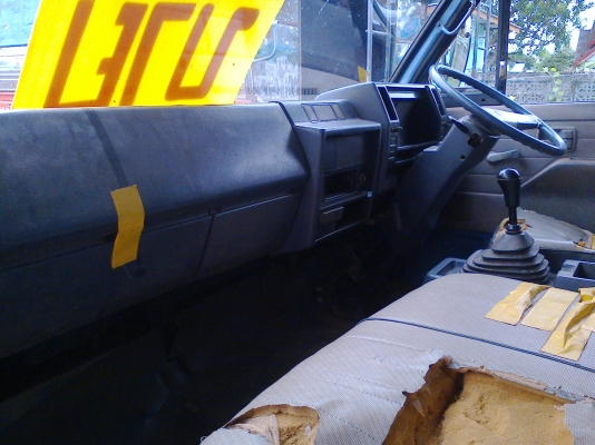 ISUZU NPR59LU5 M 115 4BD1 ห้างแท้ปี 37 เกียร์สั้นยกหัวได้ หัวเดิมบางไม่เคยทำสีตั้งแต่เกิด ภายในสวย ISUZU NPR59LU5 M 115 4BD1 ห้างแท้ปี 37 เกียร์สั้นยกหัวได้ หัวเดิมบางไม่เคยทำสีตั้งแต่เกิด ภายในสวย