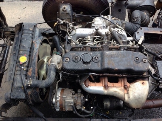 หัวเก๋ง+แซซซี รถบรรทุก 6 ล้อ ยี่ห้อ ISUZU รุ่น NPR 115 แรงม้า หัวเก๋ง+แซซซี รถบรรทุก 6 ล้อ ยี่ห้อ ISUZU รุ่น NPR 115 แรงม้า