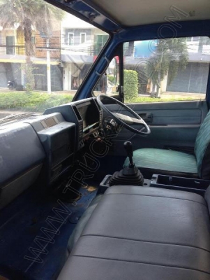 หัวเก๋ง+แซซซี รถบรรทุก 6 ล้อ ยี่ห้อ ISUZU รุ่น NPR 115 แรงม้า หัวเก๋ง+แซซซี รถบรรทุก 6 ล้อ ยี่ห้อ ISUZU รุ่น NPR 115 แรงม้า