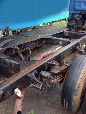 หัวเก๋ง+แซซซี รถบรรทุก 6 ล้อ ยี่ห้อ ISUZU รุ่น NPR 115 แรงม้า หัวเก๋ง+แซซซี รถบรรทุก 6 ล้อ ยี่ห้อ ISUZU รุ่น NPR 115 แรงม้า