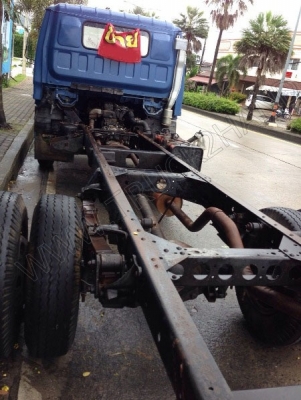 หัวเก๋ง+แซซซี รถบรรทุก 6 ล้อ ยี่ห้อ ISUZU รุ่น NPR 115 แรงม้า หัวเก๋ง+แซซซี รถบรรทุก 6 ล้อ ยี่ห้อ ISUZU รุ่น NPR 115 แรงม้า