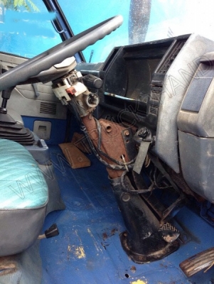 หัวเก๋ง+แซซซี รถบรรทุก 6 ล้อ ยี่ห้อ ISUZU รุ่น NPR 115 แรงม้า หัวเก๋ง+แซซซี รถบรรทุก 6 ล้อ ยี่ห้อ ISUZU รุ่น NPR 115 แรงม้า