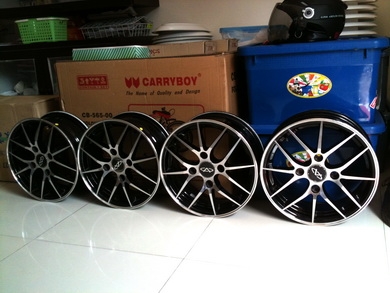 แม็กซ์หน้าเงา 14 นิ้ว หนึ่งชุดสี่วงขนาด 4 รู 114.3 แม็กซ์หน้าเงา 14 นิ้ว หนึ่งชุดสี่วงขนาด 4 รู 114.3