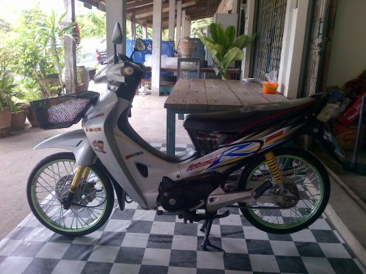 ด่วน!เวฟ125R กุญแจใหญ่ แต่งสวย ปี48 รถเครื่องดีแน่นๆ พร้อมใช้ ทะเบียน+เอกสารโอน ภาษีไม่หมด 088-2197709