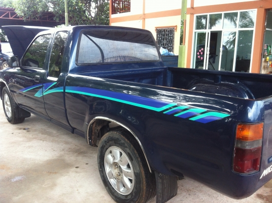 ขายด่วน รถพร้อมใช้  เครื่องดี แอร์หนาว สีสวย ครัชชีสวย