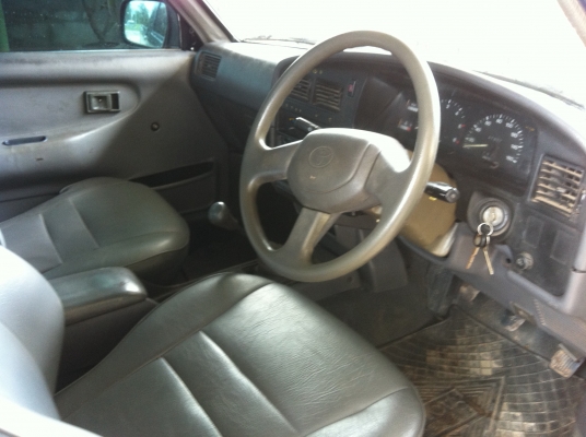 ขายด่วน รถพร้อมใช้  เครื่องดี แอร์หนาว สีสวย ครัชชีสวย