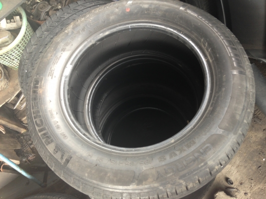 ยาง มิชลิน 195/65/15 สวยๆ4เส้น