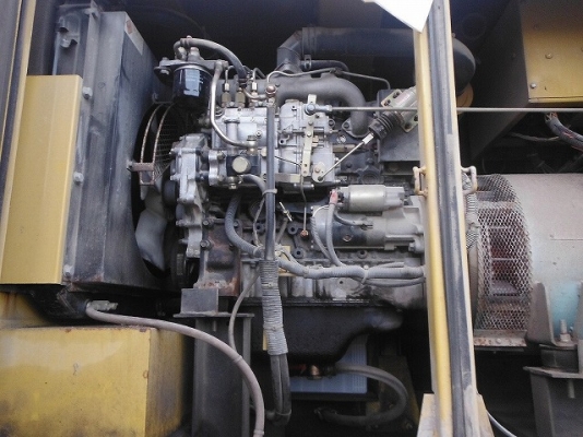 เครื่องปั่นไฟขนาด 35kVA KOMATSU EG35BS-1 (Denyo เป็นผู้ผลิต) นำเข้าจากญี่ปุ่น สวยไม่แพงครับ