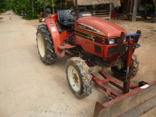 ขายรถไถนากาโน่ NT350 HDI 4WD 35แรงตัวรถเท่าคูL3608