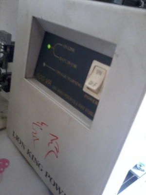 ขาย UPS ขายตามรูปครับ ตัว ละ 300 บาท มี 2 ตัว