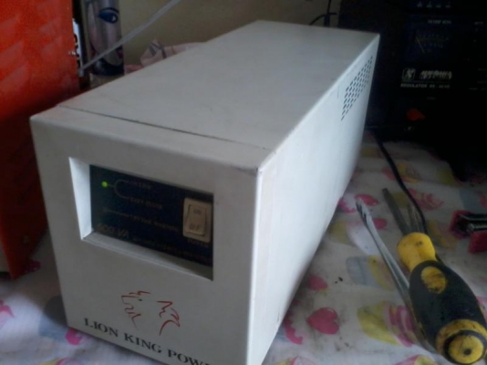 ขาย UPS ขายตามรูปครับ ตัว ละ 300 บาท มี 2 ตัว