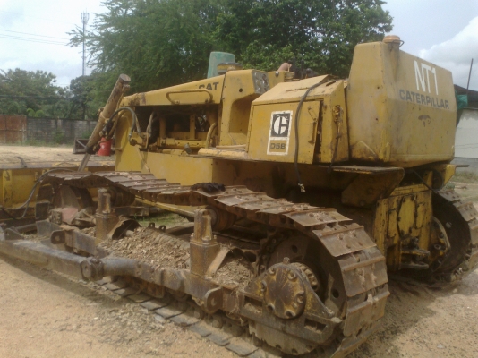 แทรคเตอร์ CAT caterpillar รุ่น D5B ตีนไก่