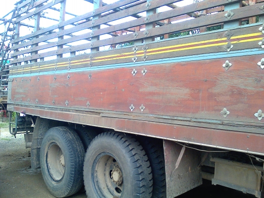 สิบล้อเพลาเดียว