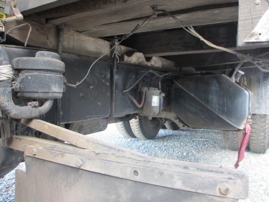 10ล้อ 3H สิงห์ไฮเทค เพลาเดียว 195แรง 10ล้อ 3H สิงห์ไฮเทค เพลาเดียว 195แรง