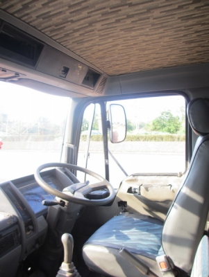 10ล้อ 3H สิงห์ไฮเทค เพลาเดียว 195แรง 10ล้อ 3H สิงห์ไฮเทค เพลาเดียว 195แรง