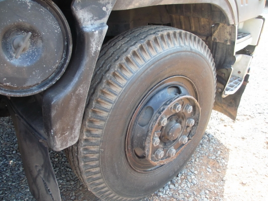 10ล้อ 3H สิงห์ไฮเทค เพลาเดียว 195แรง 10ล้อ 3H สิงห์ไฮเทค เพลาเดียว 195แรง