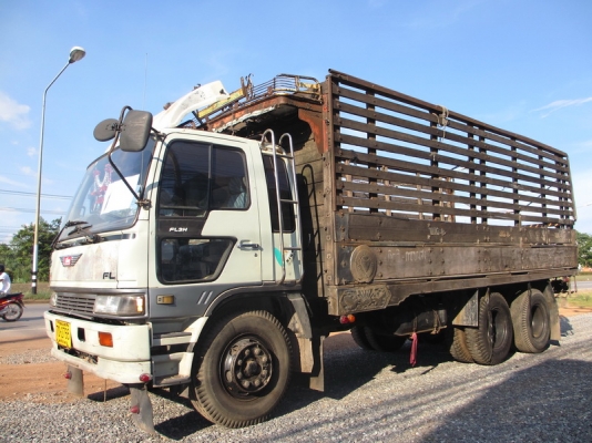 10ล้อ 3H สิงห์ไฮเทค เพลาเดียว 195แรง