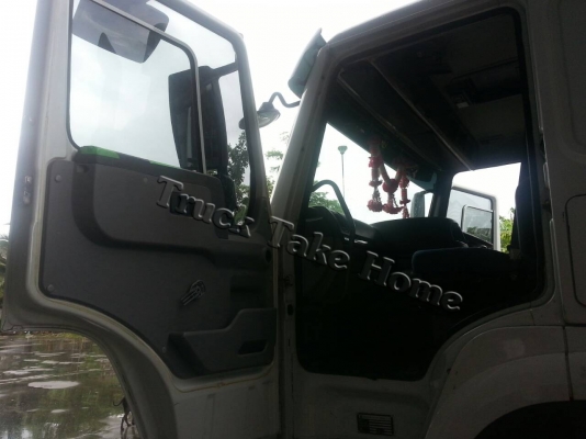 HOWO SINOTRUK พร้อมหางสามเพลา smm HOWO SINOTRUK พร้อมหางสามเพลา smm