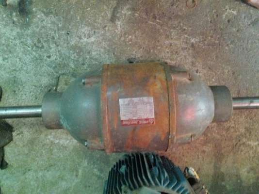 ขาย !! หินเจีย ตั้งโต๊ะ 1hp 220 v. ยี่ห้อ vent