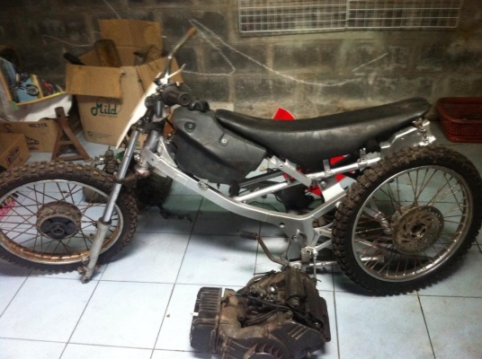 ขายอากีร่าเอาไปปั้นต่อเลย