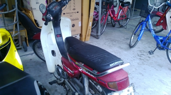 ขาย ฮอนด้า ดรีม ท้ายมน ทะเบียนโอน ลดเหลือ 8500