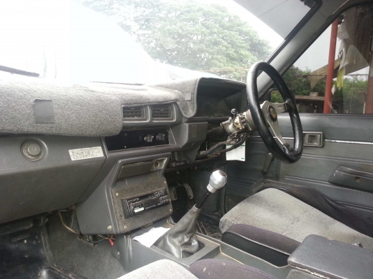 toyota hero 4ประตู