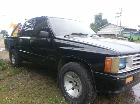 toyota hero 4ประตู