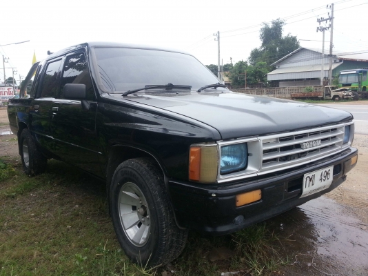 toyota hero 4ประตู