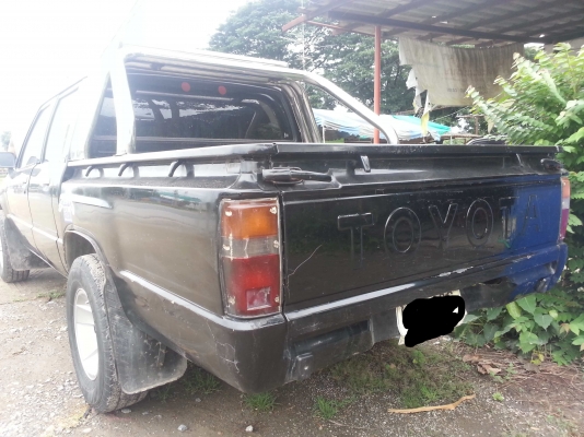 toyota hero 4ประตู