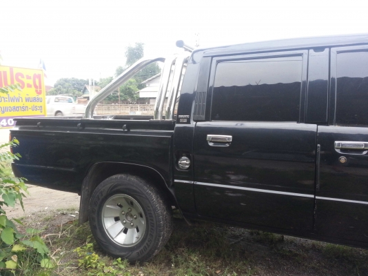 toyota hero 4ประตู