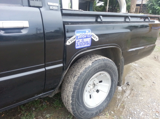 toyota hero 4ประตู