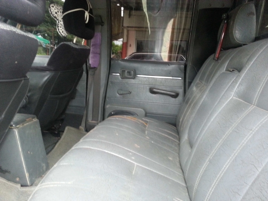 toyota hero 4ประตู