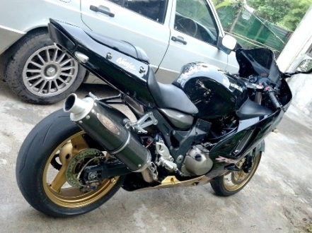 Ninja ZX12r ปี2002 Inv. รถสมบูรณ์ ลดเหลือ 100,000 เดียว