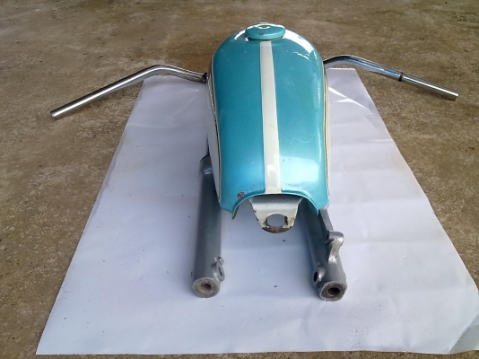 ขาย อะไหล่ ถังน้ำมัน+โช๊ค+แฮนด์ ขาย อะไหล่ ถังน้ำมัน+โช๊ค+แฮนด์