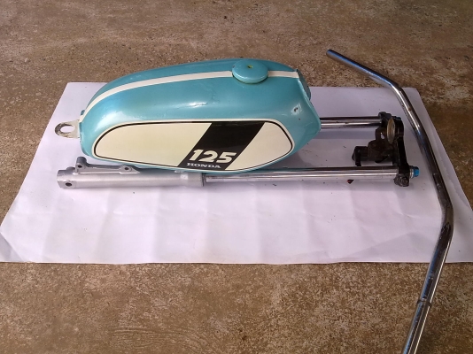 ขาย  อะไหล่ ถังน้ำมัน+โช๊ค+แฮนด์