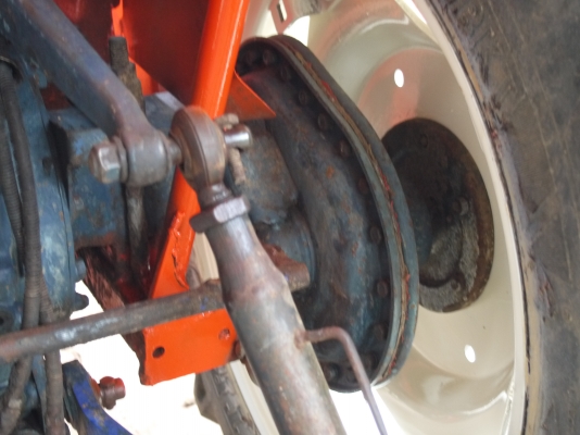 ขาย KUBOTA L2402 4WD ใบดันหน้า สภาพสมบูรณ์ พร้อมใช้งาน ขาย KUBOTA L2402 4WD ใบดันหน้า สภาพสมบูรณ์ พร้อมใช้งาน