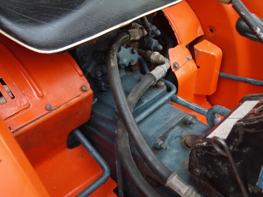 ขาย KUBOTA L2402 4WD ใบดันหน้า สภาพสมบูรณ์ พร้อมใช้งาน ขาย KUBOTA L2402 4WD ใบดันหน้า สภาพสมบูรณ์ พร้อมใช้งาน