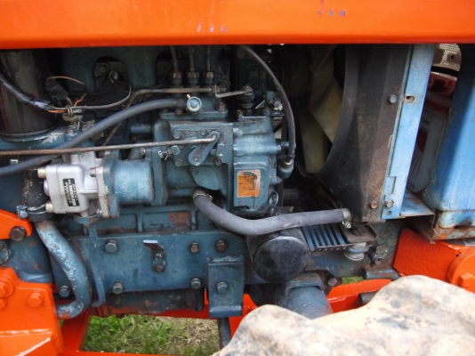 ขาย KUBOTA L2402 4WD ใบดันหน้า สภาพสมบูรณ์ พร้อมใช้งาน ขาย KUBOTA L2402 4WD ใบดันหน้า สภาพสมบูรณ์ พร้อมใช้งาน