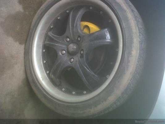 ขายล้อ ขอบ 18 x 7 1/2   5 / 114  6500 บาท 4 วง