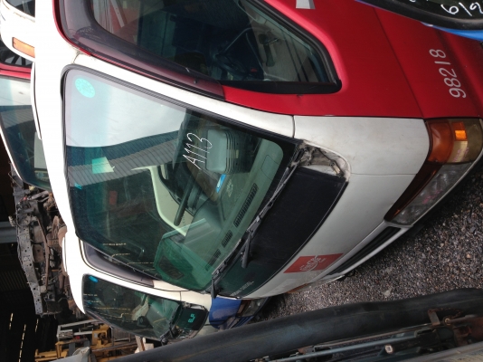 หัวเก๋ง Isuzu NKR การ์ตูนหลังคาสูง 24v.